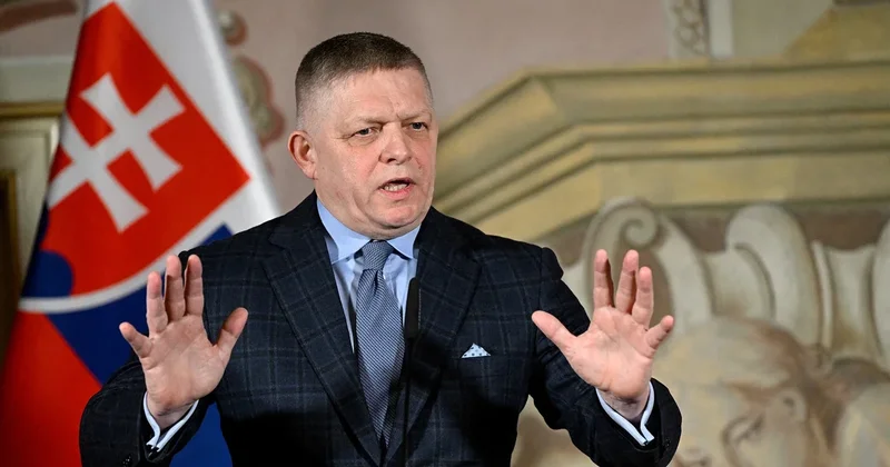 Fiko bildirib ki, Aİ də onun Putinlə görüşləri barədə suallar verilir