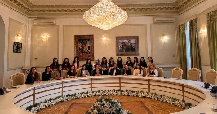 ““ULDUZ”LU GÖRÜŞLƏR”: budəfəki qonaq yazıçı publisist Təranə Vahid olub FOTOLAR
