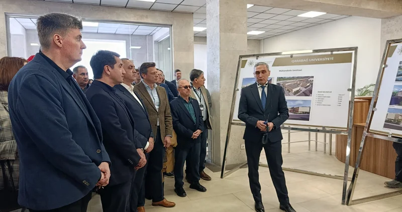 Diplomatlar Qarabağ Universiteti ilə tanış olublar FOTO