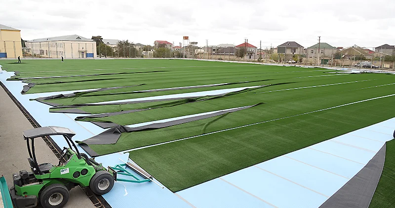 Bu stadionun ot örtüyü dəyişdirilir FOTOLAR