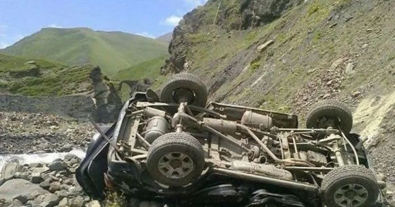 Qazaxda maşın aşıb, yaralı var