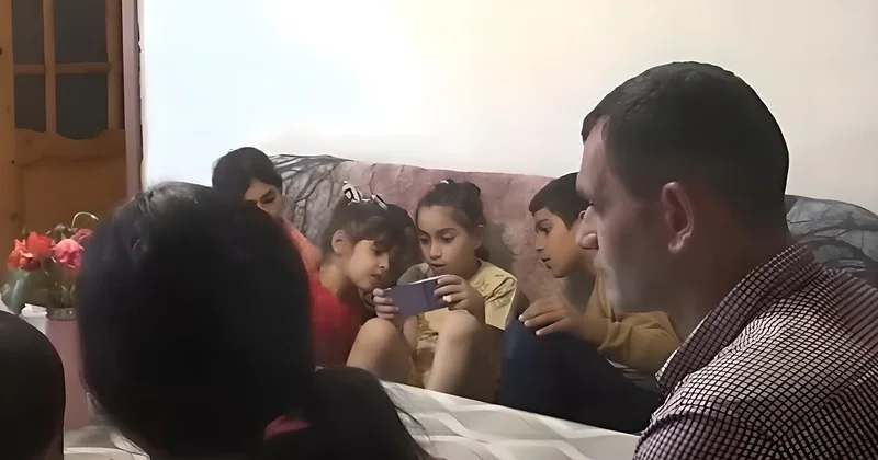 Salyanda 10 uşaqlı ailə: Ən böyüyünün 14, balacasının 1 yaşı var