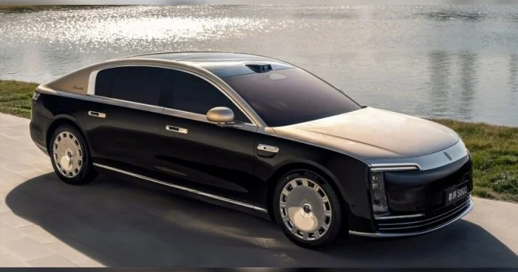Çində “Maybach”ın rəqibi satışa çıxarılıb