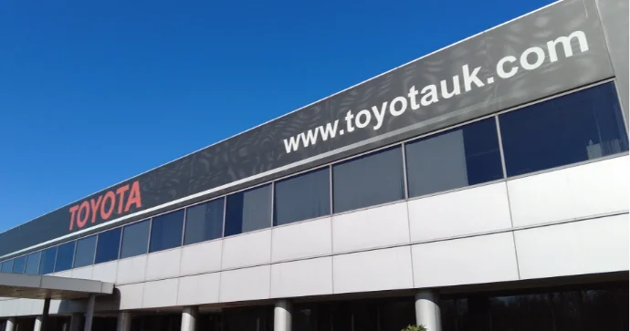 “Toyota” istehsalatın bir hissəsini Avropaya köçürməyi qərara alıb