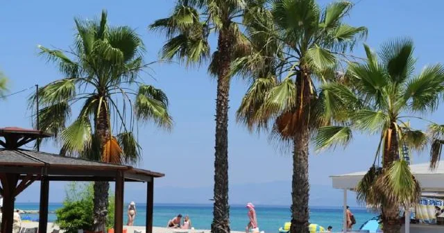 Yunanıstan turizm sənayesində kəskin kadr çatışmazlığı ilə üzləşir...