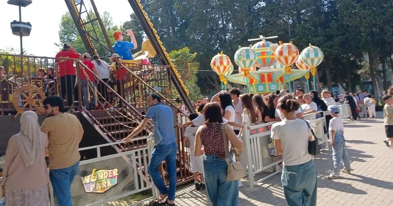 Uşaqlar Günündə uşaqlara sayğısızlıq Bakı bulvarında özbaşınalıq