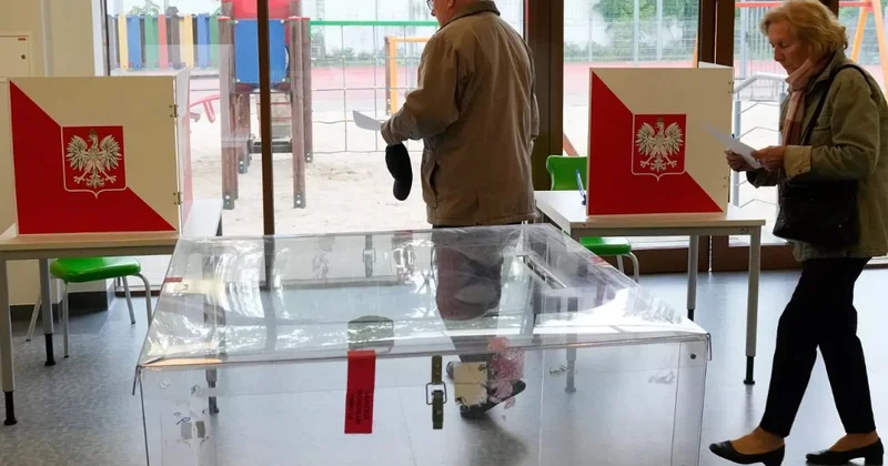 На выборах в Польше побеждает представитель правящей коалиции