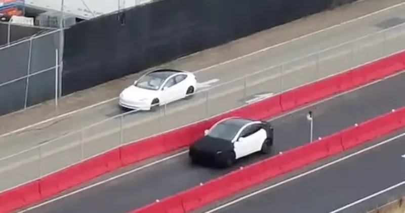 В сети появились секретные снимки новой самой дешевой модели Tesla