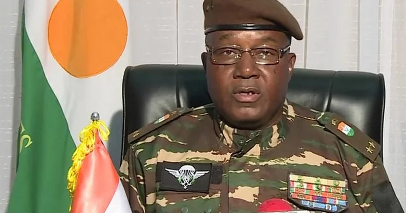 Niger prezidenti: Sabitliyi pozan fransız qoşunlarına qarşı mübarizə aparırıq