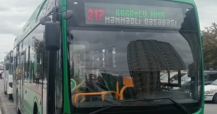 Жители абшеронского села Мамедли лишились полноценного автобусного сообщения из за состояния дорог