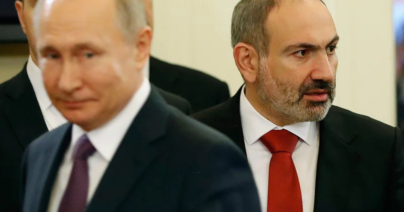 Putin mehriban düşmən ini təbrik etdi