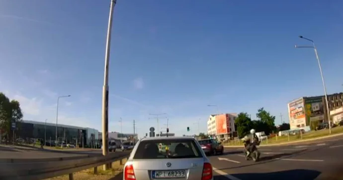 Motosiklet “Opel”lə toqquşdu Polis əməkdaşı öldü VİDEO