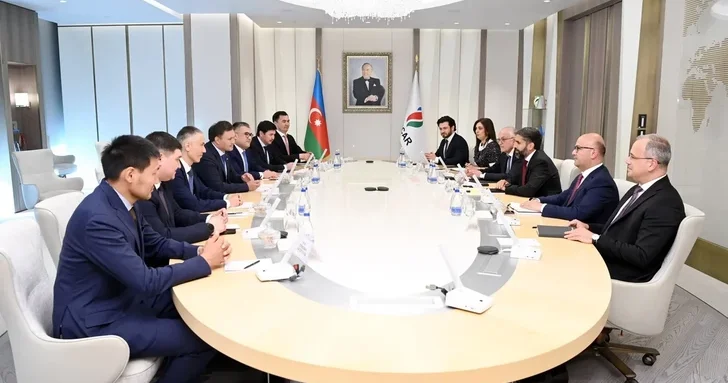 SOCAR и КазМунайГаз обсудили сотрудничество в рамках Бакинской энергетической недели