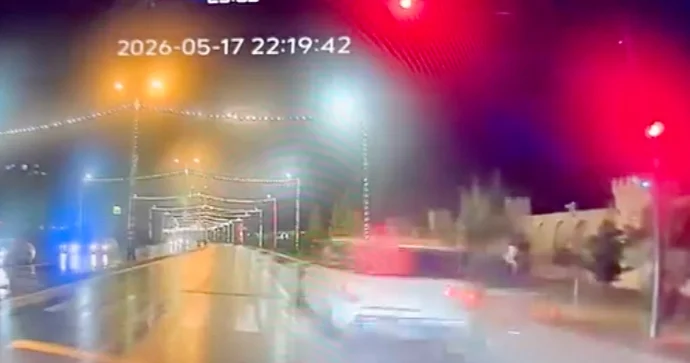 “Range Rover”lə sürət “şou”su: Piyada bir addımlıq ölümdən döndü VİDEO