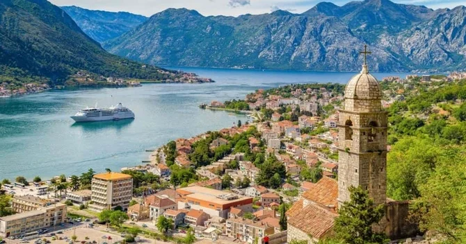 Monteneqroya getmək istəyənlərin NƏZƏRİNƏ Vizada YENİLİK
