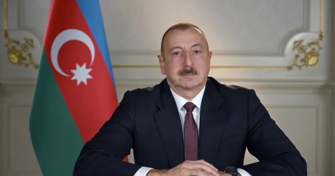 Prezident İlham Əliyev Donald Trampın hədiyyəsini Kaleb Orra göstərib