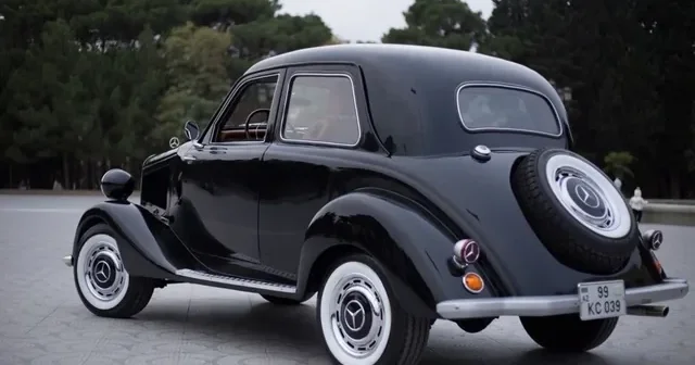 В Азербайджане выставлен на продажу уникальный Mercedes Benz 1938 года за 650 000 манатов