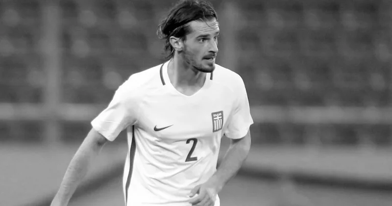 Yunanıstan millisinin keçmiş futbolçusu ağır qəzadan sonra xəstəxanada öldü