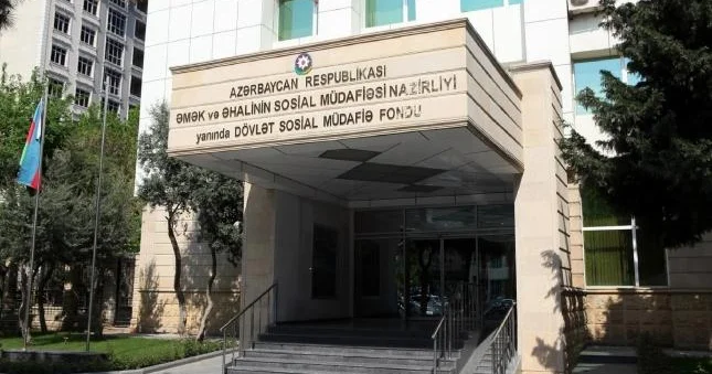 DSMF 5 ayda sosial şəbəkələrdə 8 mindən çox vətəndaş müraciətini cavablandırıb
