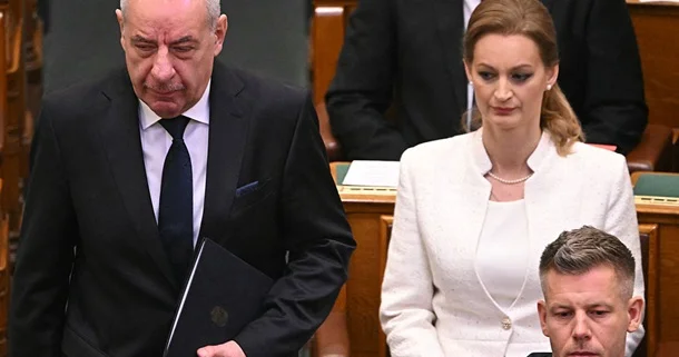 Macarıstan Prezidenti Tamaş Şujok hökumətin istefa tələbini rədd edib