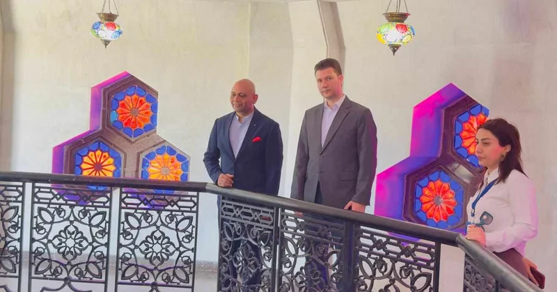 Hindistan səfirliyi Bakıdakı binasında Taqor Nizami Kitabxanası yaradacaq