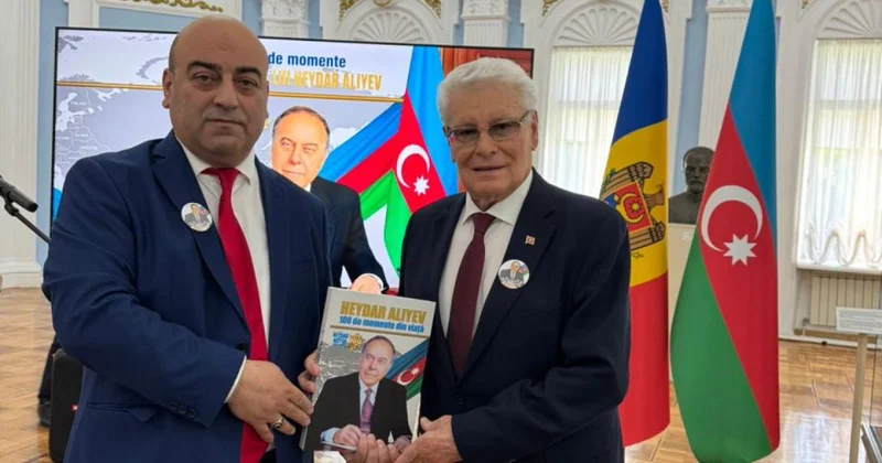 Презентация книги 100 мгновений жизни Гейдара Алиева в Кишиневе ФОТО