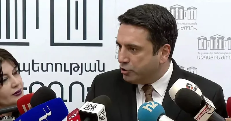 Simonyan rus jurnalistlər haqqında: Bu manqurtların...