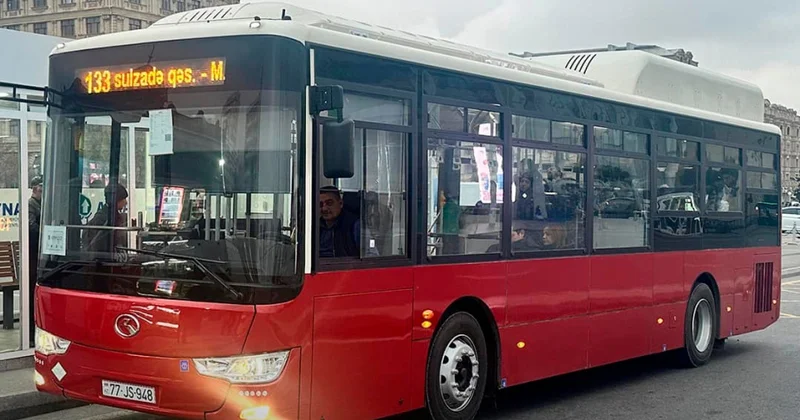 133 nömrəli avtobus niyə gecikir?