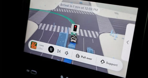 Ford avtomobilləri Teslanın avtopilotunu almayacaq...