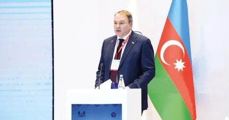 Отнюдь не зеркало