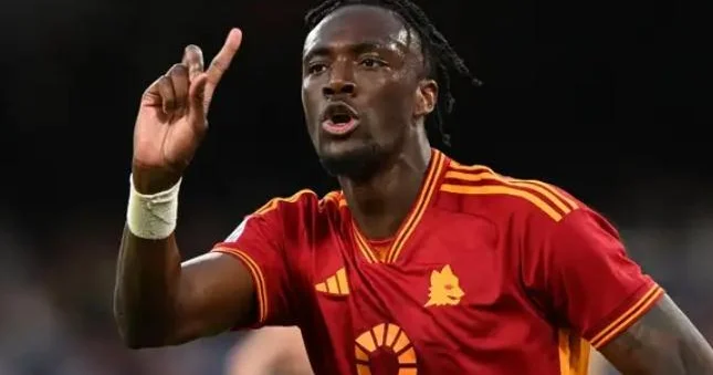 Beşiktaş Roma dan futbolçu aldı Rəsmi