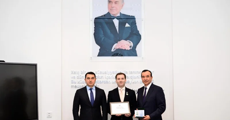 Əməkdar artist Sahib Paşazadə “Özbəkistanın mədəniyyət elçisi” medalı ilə təltif edilib
