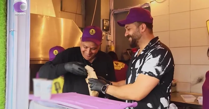 Azərbaycanlı aktyorlar lavaşarası dönər satdılar