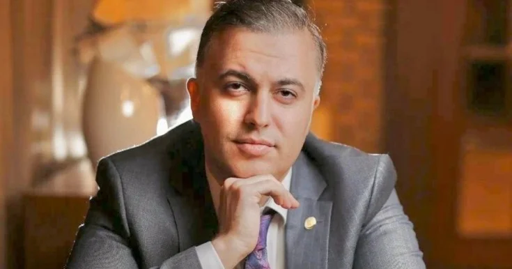 Ondan borc alanlara səsləndi