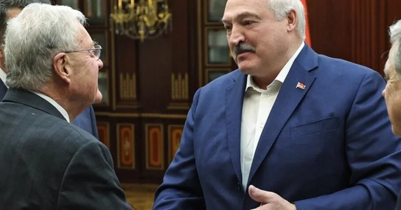 Лукашенко: Американцы пообещали сделать так, чтобы Украина не била по России