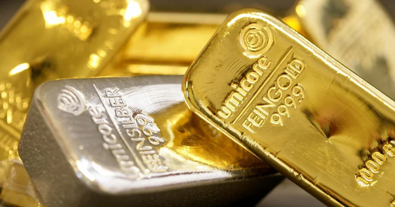 Əmtəə bazarlarında qızıl 3 300 dollardan yuxarı səviyyədə ticarət olunur