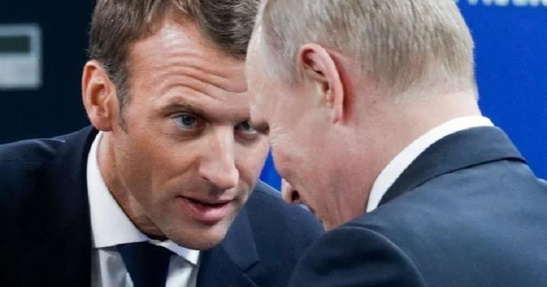 Putin və Makron Yaxın Şərq və Ukraynadakı vəziyyəti müzakirə ediblər