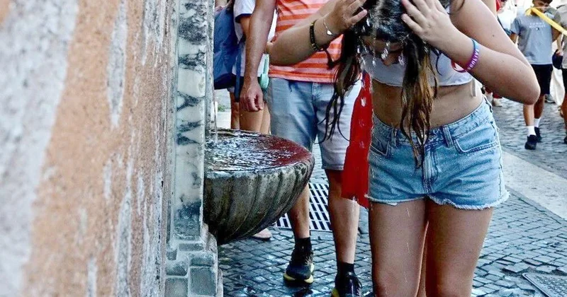 46 dərəcə, evakuasiyalar... Avropada istilər həyatın ritmini pozdu