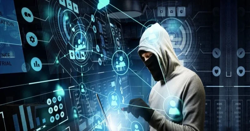 İranlı hakerlər Trampı yaxın ətrafının məxfi yazışmalarını ifşa etməklə hədələyirlər