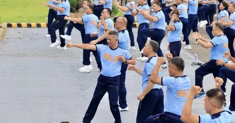 Filippində artıq çəkisi olan polislər idmana cəlb edilirlər