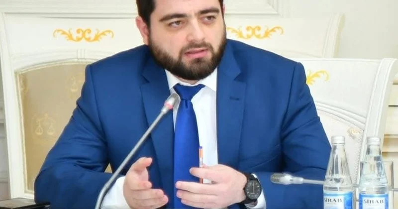 12 yaşlı ın baş redaktoru: “Gün ərzində 250 300 min oxucumuz olur”