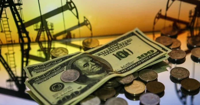 Nefti İran İsrail müharibə də xilas etmədi: Qiymətlər düşür, dolların öz ünə gəlməsi gözlənilir