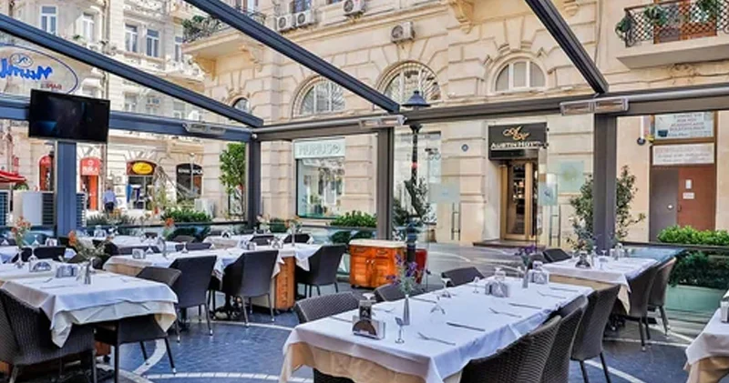 White House restoranında 105 manatlıq oğurluq