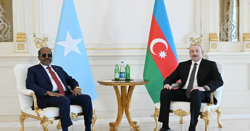 Prezident Həsən Şeyx Mahmuda göndərdi