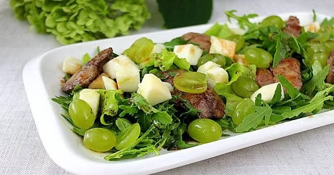 Qaraciyərin dostu ucuz göyərti salatları