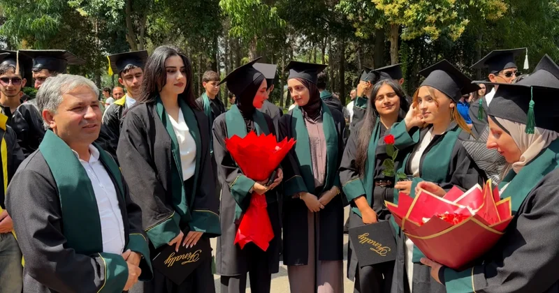 50 yaşında tələbə oldu, diplom aldı