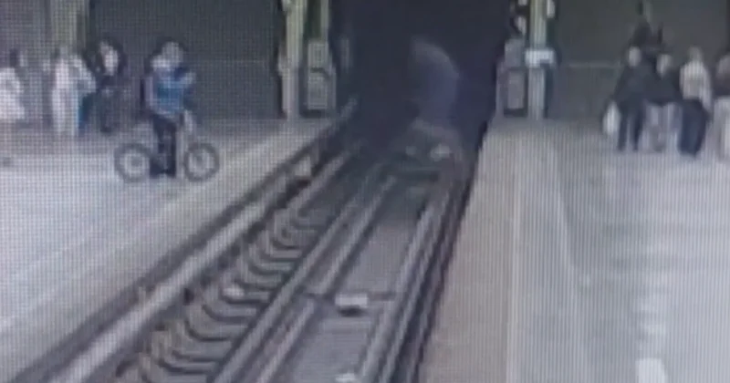 Metroda velosipedlə relslərin üzərindən TULLANDI ANBAAN VİDEO