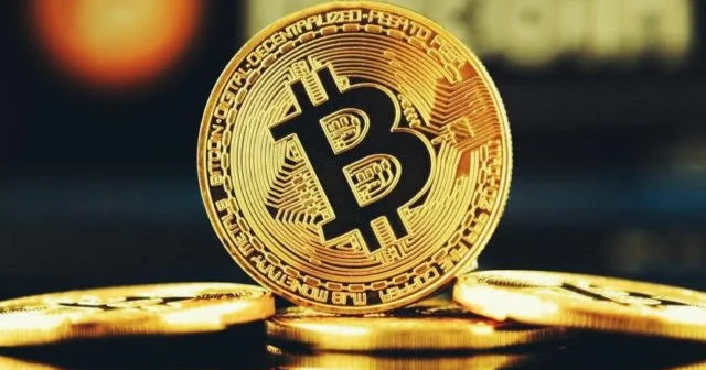 “Bitcoin” in qiyməti son 18 ayın ən aşağı səviyyəsinə düşdü