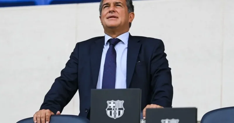 Laporta “Barselona“da prezidentlik vəzifəsinin icrasına başladı