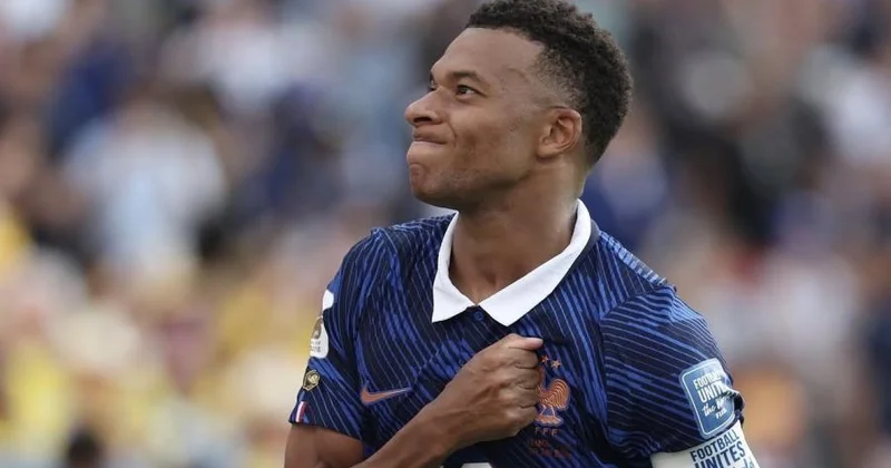 Mbappe Messini keçdi Bombardirlik yarışı